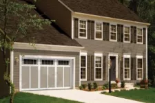 4 Things You Need to Know about Carriage Style Garage Doors